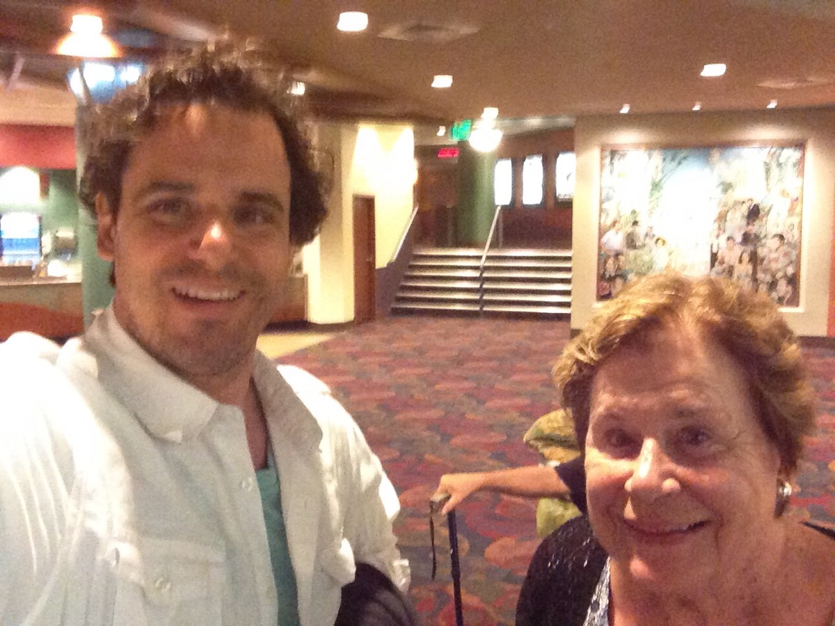 ↑　母ロビンと久しぶりに映画を一緒に観に行きました。